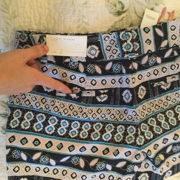 Ann Taylor LOFT Outlet womens 4 inch shorts New preppy size 2 geometric - Picture 5 of 7